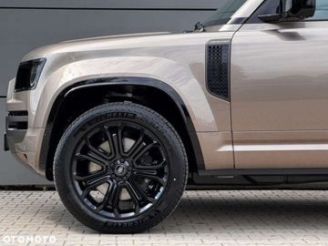 Land Rover Defender IV (L663) 2025 Land Rover Defender Land Rover Defender 4.4 P635 V8 mHEV Octa 4.4 Hybryda, zdjęcie 6