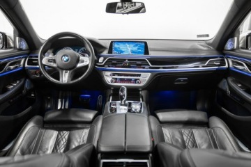 BMW Seria 7 G11-G12 M Lang 760i 610KM 2017 BMW M760 i 609 KM, 3.7s do 100 km/h. Salon PL. FV., zdjęcie 24
