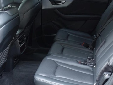 Audi Q8 SUV 3.0 50 TDI 286KM 2025 AUDI Q8 TDI quattro S line Suv 3.0 (286KM) 2025, zdjęcie 13