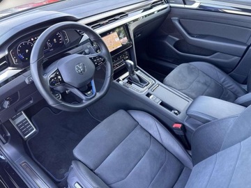 Volkswagen Arteon Shooting Brake R 2.0 TSI 320KM 2023 Volkswagen Arteon R 4Motion DCC ACC HarmanKardon Panoramiczny Dach Faktura, zdjęcie 9
