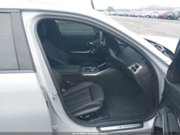 BMW Seria 3 G20-G21 2025 BMW Seria 3 330I XDRIVE, 2025r., 4x4, 2.0L 2.0 Hybryda 255KM, zdjęcie 8