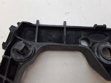 COROLLA E21 VÝZTUHA LEVÝ PŘEDNÍ HB / KOMBI 52116-02470