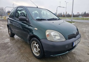 Toyota Yaris I 1.0 i 16V 68KM 2001 Toyota Yaris Toyota Yaris 1.0 Base Benzyna 68KM, zdjęcie 1