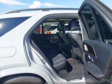 Mercedes GLE V167 2024 Mercedes-Benz GLE 450 4Matic 2024 2.0 Hybryda Plug-in 248KM, zdjęcie 12