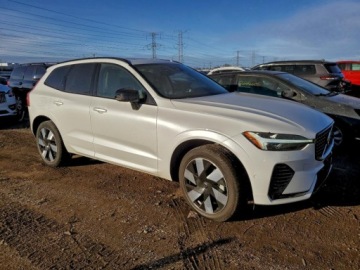 Volvo XC60 II Crossover Facelifting 2.0 B5 250KM 2025 Volvo XC 60 2025 VOLVO XC60 PLUS 2.0 Hybryda 250KM, zdjęcie 3