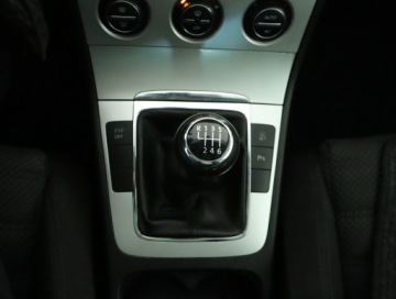 Volkswagen Passat B6 Variant 2.0 TDI-CR DPF 140KM 2008 VW Passat 2.0 TDI, Klima, Klimatronic,ALU, zdjęcie 13