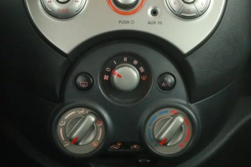 Nissan Micra III Hatchback 5d 1.2 i 16V 80KM 2010 Nissan Micra 1.2 12V, Klima, zdjęcie 9
