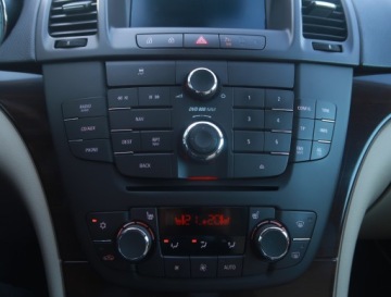 Opel Insignia I Sedan 1.8 Twinport ECOTEC 140KM 2009 Opel Insignia 1.8, Navi, Xenon, Klima, zdjęcie 11