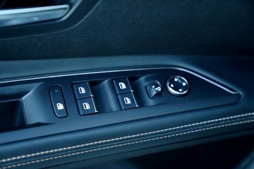 Peugeot 5008 II Crossover Facelifting 2.0 BlueHDi 177KM 2022 Peugeot 5008 GT kamera Skora adc Nawi PANORAMA bli, zdjęcie 12