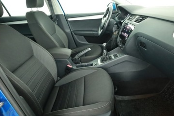 Skoda Octavia III Kombi Facelifting 1.5 TSI ACT 150KM 2019 Skoda Octavia 1.5 TSI, Salon Polska, zdjęcie 6