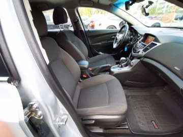 Chevrolet Cruze Sedan 2.0 VCDI 16V DOHC 163KM 2012 CHEVROLET CRUZE 2.0 16V 163KM * Automat * Salon Polska* Nawigacja * Kamer, zdjęcie 5