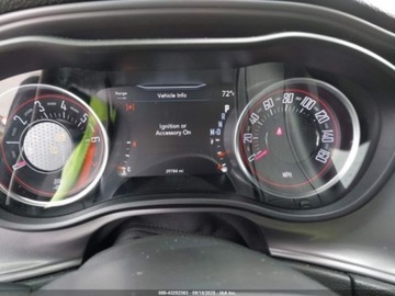 Dodge Challenger III 2023 Dodge Challenger DODGE CHALLENGER SXT 3.6 Benzyna 303KM, zdjęcie 11