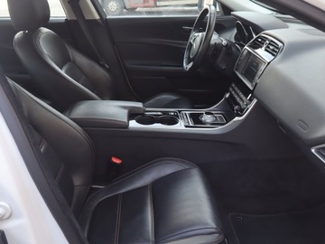 Jaguar XE Sedan 2.0 i4 180KM 2016 Jaguar XE 20d, Salon Polska, Serwis ASO, 177 KM, zdjęcie 8