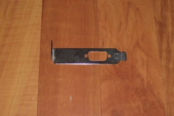 Разблокировка дорожки, 1 разъем D-Sub, 9-контактный ВЫХОД