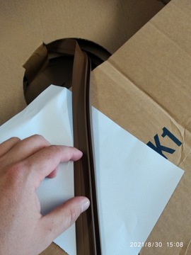 Резиновый уплотнитель для деревянных окон.