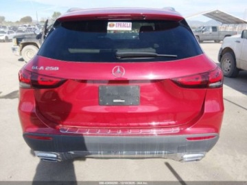 Mercedes GLA II 2021 Mercedes-Benz GLA 250 2021 2.0 Benzyna 221KM, zdjęcie 4