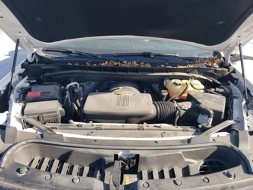 Chevrolet Suburban GMT900 2022 Chevrolet Suburban K1500 Z71 2022 5.3l 5.3 Benzyna 355KM, zdjęcie 6