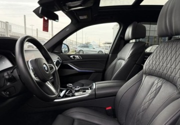 BMW X5 G05 M SUV 4.4 M50i 530KM 2022 BMW X5 I wlasciciel V8 Hak PL Gwarancja Bezwypadkowy FVAT23, zdjęcie 27