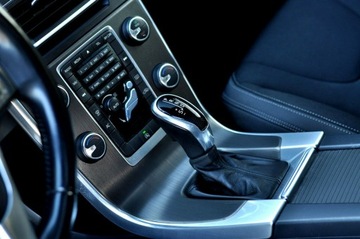 Volvo V60 I Kombi 1.6 DRIVe 115KM 2013 Volvo V60 LiFT Ledy 1,6 HDi 115Km Automat Navi, zdjęcie 20