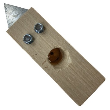 Szczotka druciana do czyszczenia kostki brukowej ze skrobakiem