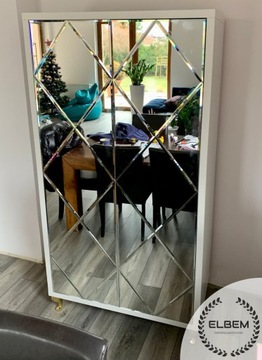 Матовый белый шкаф в стиле Glamour