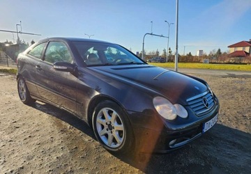 Mercedes Klasa C W203 Coupe W203 1.8 (C 200 Kompressor) 163KM 2002 Mercedes-Benz Klasa C Mercedes-Benz Klasa C 1.8 Benzyna 163KM, zdjęcie 1