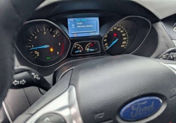 Ford Focus III Hatchback 5d facelifting 1.6 TDCi 115KM 2014 Ford Focus Ford Focus 1,6 TDCi 186000 km 1.6 Diesel 115KM, zdjęcie 7