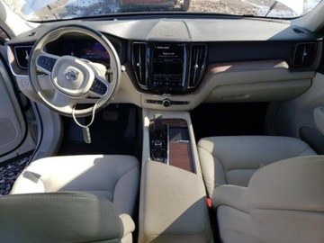 Volvo XC60 II 2022 Volvo XC 60 2022 VOLVO XC60 T8 RECHARG , silnik 2.0, naped 44, od ubezpiec, zdjęcie 7