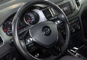 Volkswagen Golf Sportsvan Sportsvan 1.6 TDI 115KM 2017 Volkswagen Golf Sportsvan Nawigacja_Podgrzewane fotele_ 1.6 Diesel 115KM, zdjęcie 14
