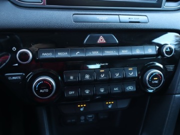 Kia Sportage IV SUV 1.6 T-GDI 177KM 2017 Kia Sportage 1.6 T-GDI, Salon Polska, Serwis ASO, zdjęcie 15