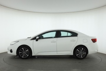 Toyota Avensis III Sedan Facelifting 2015 2.0 D-4D 143KM 2017 Toyota Avensis 2.0 D-4D, Salon Polska, VAT 23%, zdjęcie 2