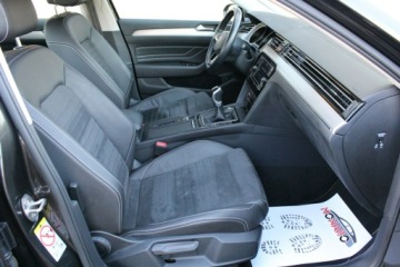 Volkswagen Passat B8 Variant Facelifting 1.5 TSI EVO 150KM 2022 Volkswagen Passat ELEGANCE 1.5 TSI 150KM Salon Polska Serwis ASO FV 23%, zdjęcie 16