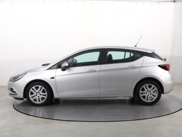 Opel Astra J GTC 1.6 CDTI Ecotec 110KM 2017 Opel Astra 1.6 CDTI, Salon Polska, Serwis ASO, zdjęcie 2