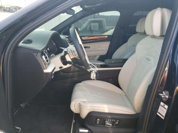 Bentley Bentayga 2023 Bentley Bentayga 2023 4.0 V8 4.0 Benzyna 542KM, zdjęcie 7