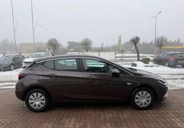 Opel Astra K Hatchback 5d 1.4 Turbo 125KM 2019 Opel Astra Enjoy 1.4 125KM MT6- niski przebieg 1.4 Benzyna 125KM, zdjęcie 1