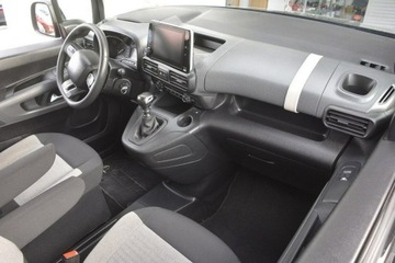 Citroen Berlingo III Osobowy M 1.2 PureTech 110KM 2019 Citroen Berlingo 1.2 Turbo doinwestowany gwarancja, zdjęcie 12