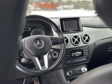 Mercedes Klasa B W246 Sports Tourer 180 BlueEFFICIENCY 122KM 2011 Mercedes-Benz Klasa B 180 (BlueEFFICIENCY) 122KM 2011r, zdjęcie 23