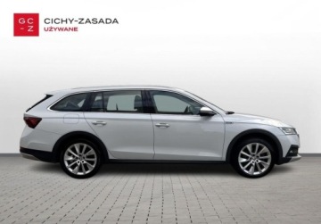 Skoda Octavia IV Kombi 2.0 TDI SCR 200KM 2022 Skoda Octavia 2.0TDI 200KM 4x4 Scout Matrix Hak ACC Ambiente Head-Up El.Fo, zdjęcie 5