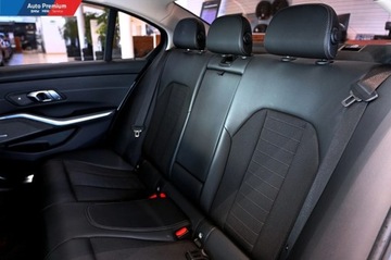 BMW Seria 3 G20-G21 Limuzyna 2.0 320d 190KM 2019 BMW Seria 3 320d xDriveFV23Sport LineLED Fog LightsPark Distance Control, zdjęcie 15