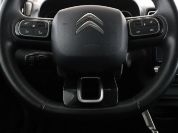 Citroen C3 Aircross  I Crossover Facelifting 1.2 PureTech 110KM 2023 Citroen C3 Aircross PDC klima tempomat, zdjęcie 20