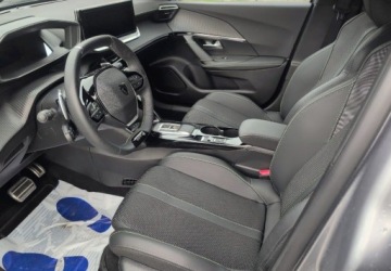 Peugeot 2008 II SUV Facelifting 1.2 Hybrid 145 145KM 2025 Peugeot 2008 II (2019-) mHev Zadbany 145KM SalonPL FV23 Kredyt 0 Leasing o, zdjęcie 9