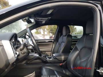 Porsche Cayenne III 2018 Porsche Cayenne 2018 3.6L V-6 AWD 3.6 Benzyna 300KM, zdjęcie 13