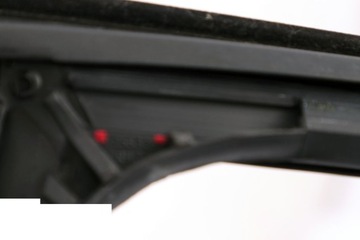 BMW F30 Уплотнитель стекла задний правый 7258328