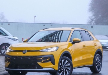 Volkswagen T-Roc I SUV Facelifting 1.5 TSI ACT 150KM 2025 Volkswagen T-Roc LIFE, Pakiet Zimowy, zolty, dostepny od reki 1.5, zdjęcie 8