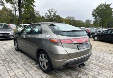 Honda Civic VIII Hatchback 3d 2.2 i-CTDi 140KM 2006 Honda Civic Honda Civic 2.2i-CTDi Executive 2.2 Diesel 140KM, zdjęcie 7