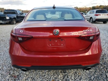 Alfa Romeo Giulia II Sedan Facelifting 2.0 Turbo 280KM 2021 Alfa Romeo Giulia TI 2021 2.0l 2.0 Benzyna 280KM, zdjęcie 2