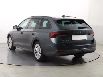 Skoda Octavia III Kombi Facelifting 1.5 TSI ACT 150KM 2020 Skoda Octavia 1.5 TSI, Salon Polska, Serwis ASO, zdjęcie 3