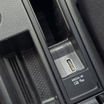 Volkswagen Golf VI Hatchback 5d 1.6 TDI-CR DPF BlueMotion 105KM 2010 Volkswagen Golf VI 1.6 Diesel, zdjęcie 28