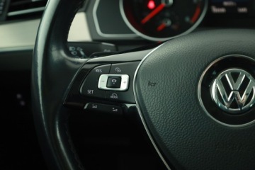 Volkswagen Passat B8 Variant 2.0 TDI BlueMotion SCR 190KM 2018 VW Passat 2.0 TDI, Serwis ASO, 187 KM, 4X4, zdjęcie 18