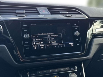 Volkswagen Touran III 1.5 TSI EVO 150KM 2019 Volkswagen Touran TSI 150KM Highline 7 os. R-Line Exterieur LED Nawiga, zdjęcie 23